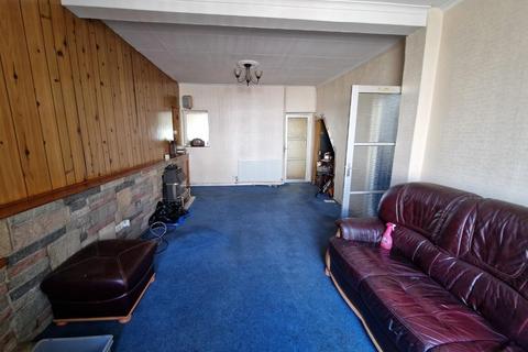5 Bettws Road, Brynmenyn, Bridgend, CF32 9HY