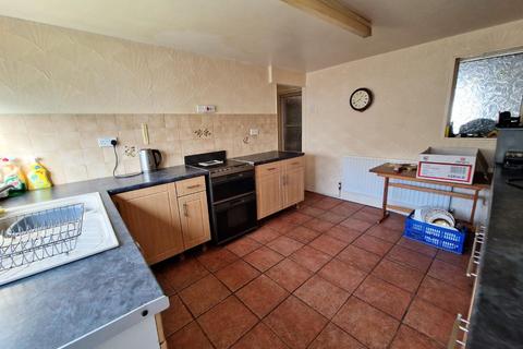 5 Bettws Road, Brynmenyn, Bridgend, CF32 9HY