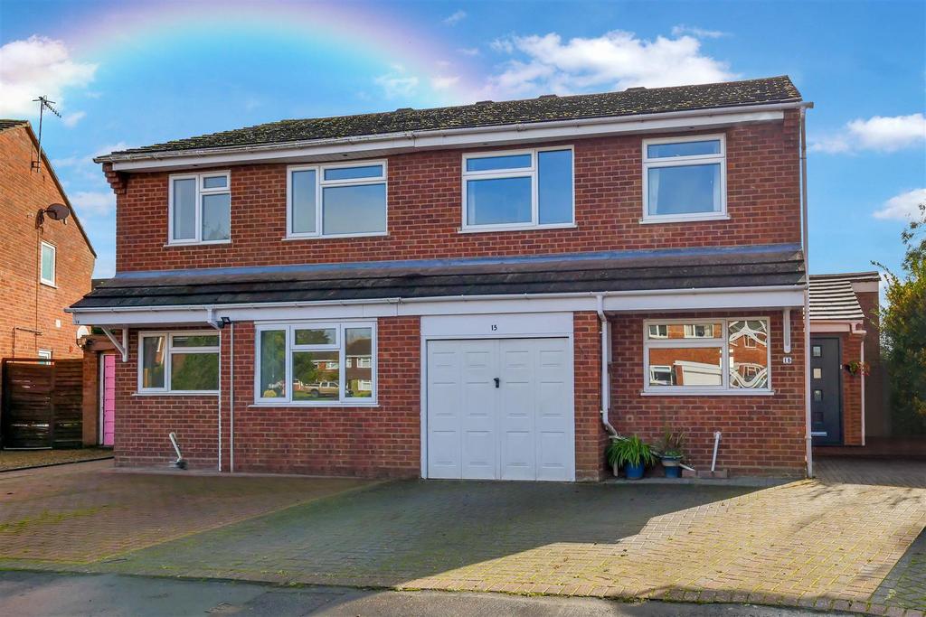The Meadows, BidfordOnAvon 3 bed semidetached house £250,000