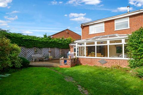 15 The Meadows, Bidford On Avon, Alcester, B50 4AP
