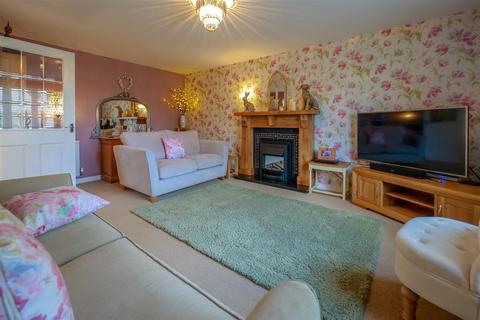 4 Nelson Way, Bidford On Avon, Alcester, B50 4GJ