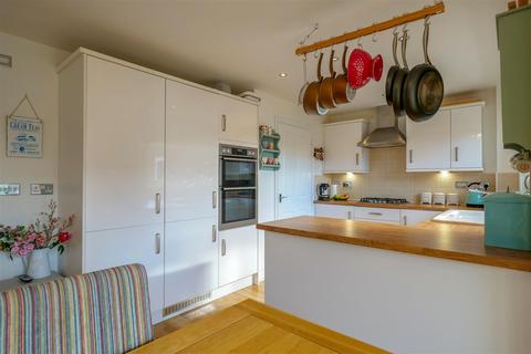 4 Nelson Way, Bidford On Avon, Alcester, B50 4GJ