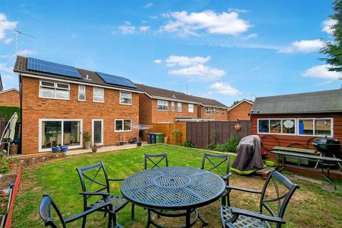 4 Glebe Close, Bidford On Avon, Alcester, B50 4BL