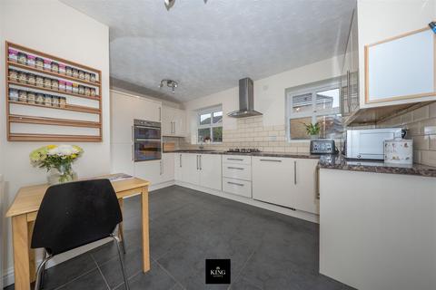 30 Johns Close, Studley, B80 7EQ