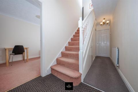 30 Johns Close, Studley, B80 7EQ