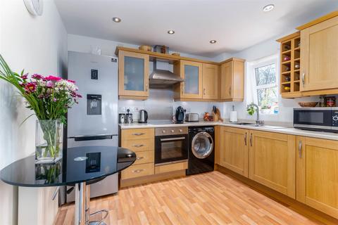 33 Shottery Close, Ipsley, Redditch, B98 0GE