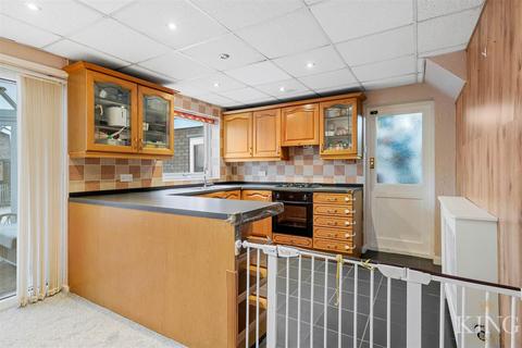 29 Berrington Close, Redditch, B98 0TE
