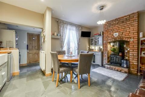 111 High Street, Studley, B80 7HN
