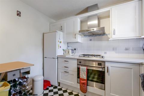 10 Blenheim Close, Bidford On Avon, Alcester, B50 4HW