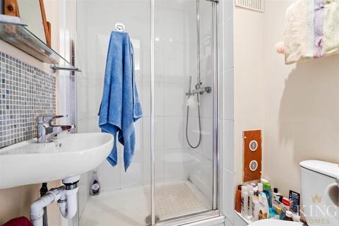 10 Crooks Lane, Studley, B80 7QX