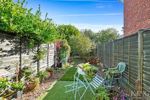 10 Crooks Lane, Studley, B80 7QX