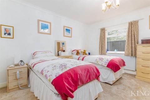 Teasel Cottage Alcester Road, Harvington, Evesham, WR11 8HX