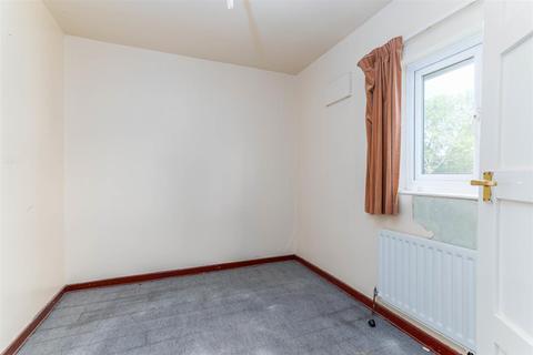 46 Allendale Crescent, Studley, B80 7PY
