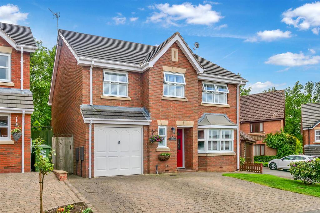Foxholes Lane, Callow Hill, Redditch 5 bed detached house £365,000