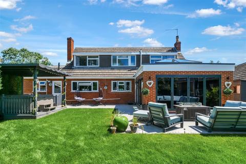 The Firs Pratts Lane, Mappleborough Green, Studley, B80 7BN