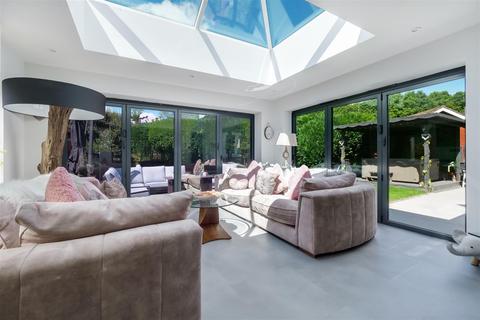 The Firs Pratts Lane, Mappleborough Green, Studley, B80 7BN