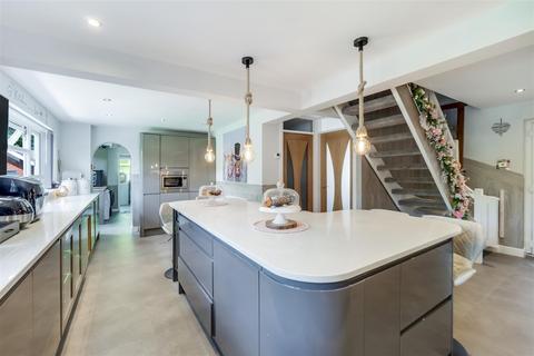 The Firs Pratts Lane, Mappleborough Green, Studley, B80 7BN
