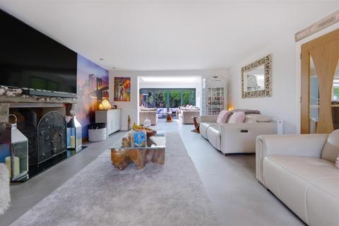 The Firs Pratts Lane, Mappleborough Green, Studley, B80 7BN