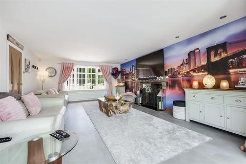 The Firs Pratts Lane, Mappleborough Green, Studley, B80 7BN