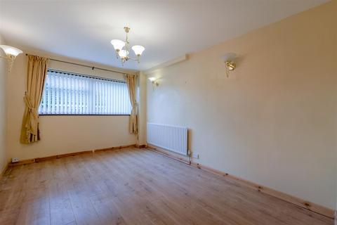 9a Castle Road, Studley, B80 7LS
