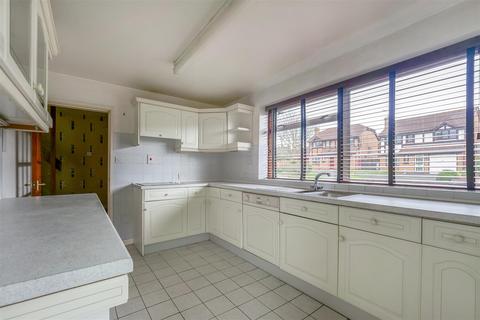 9a Castle Road, Studley, B80 7LS