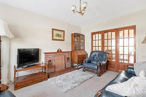 3 Lansdowne Road, Studley, B80 7RB