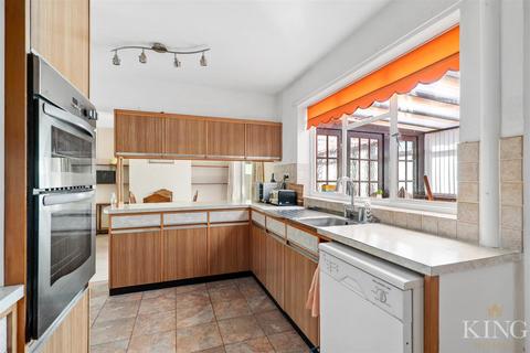 3 Lansdowne Road, Studley, B80 7RB