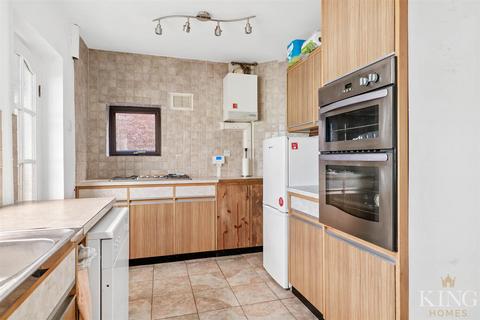 3 Lansdowne Road, Studley, B80 7RB