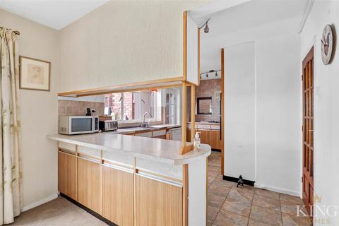 3 Lansdowne Road, Studley, B80 7RB