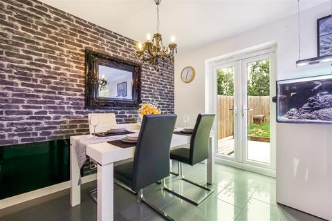 39 Copenhagen Way, Bidford On Avon, Alcester, B50 4FY
