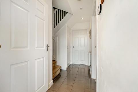 39 Copenhagen Way, Bidford On Avon, Alcester, B50 4FY