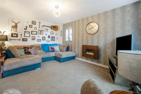 39 Copenhagen Way, Bidford On Avon, Alcester, B50 4FY