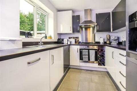 39 Copenhagen Way, Bidford On Avon, Alcester, B50 4FY