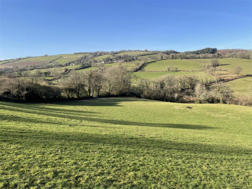 Langley Marsh, Taunton Land £45,000