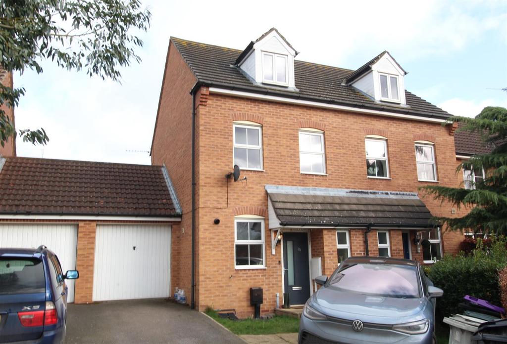 Spilsby Meadows, Spilsby 3 bed terraced house £180,000