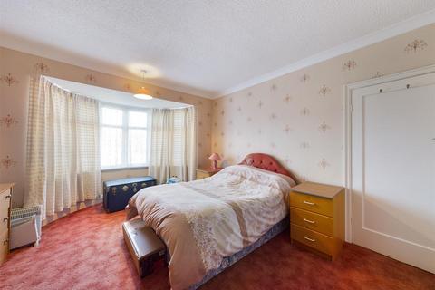 6 Second Avenue, Bridlington, YO15 2LL