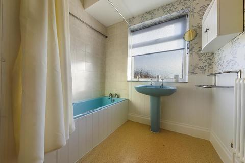 6 Second Avenue, Bridlington, YO15 2LL