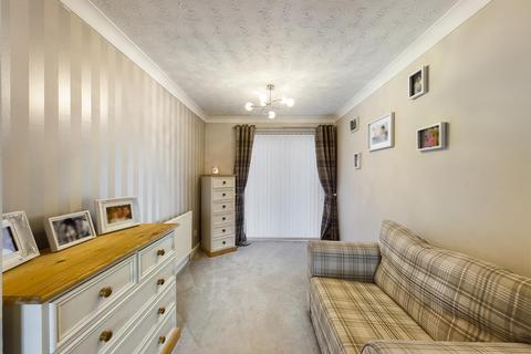 9 Orchard Close, Bridlington, YO16 6FN