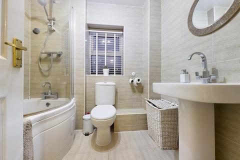 9 Orchard Close, Bridlington, YO16 6FN