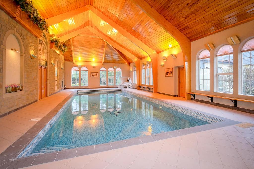 Indoor Pool and Conservatory