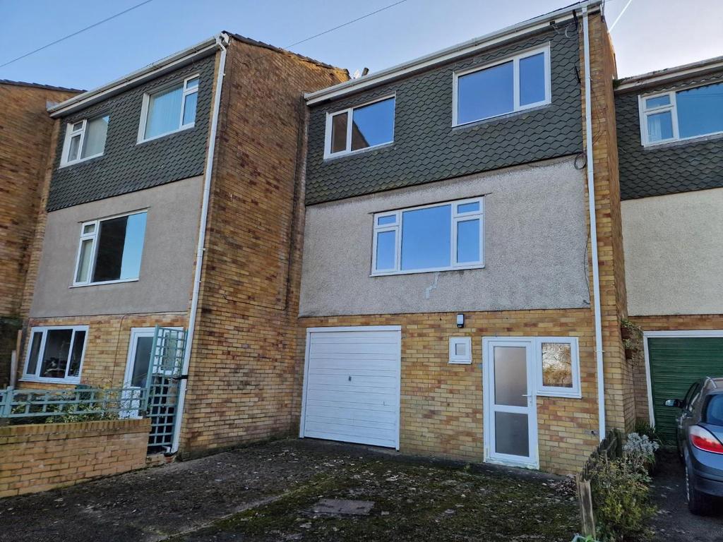 Uppercliff Drive, Penarth 3 bed terraced house £1,250 pcm (£288 pw)