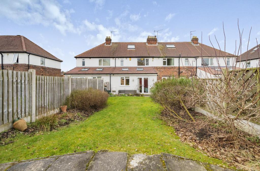 Sussex Avenue, Horsforth, LS18 2 bed terraced house £300,000