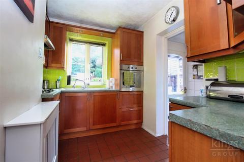3 bedroom semi-detached house for sale - Burleigh Road, Hertford