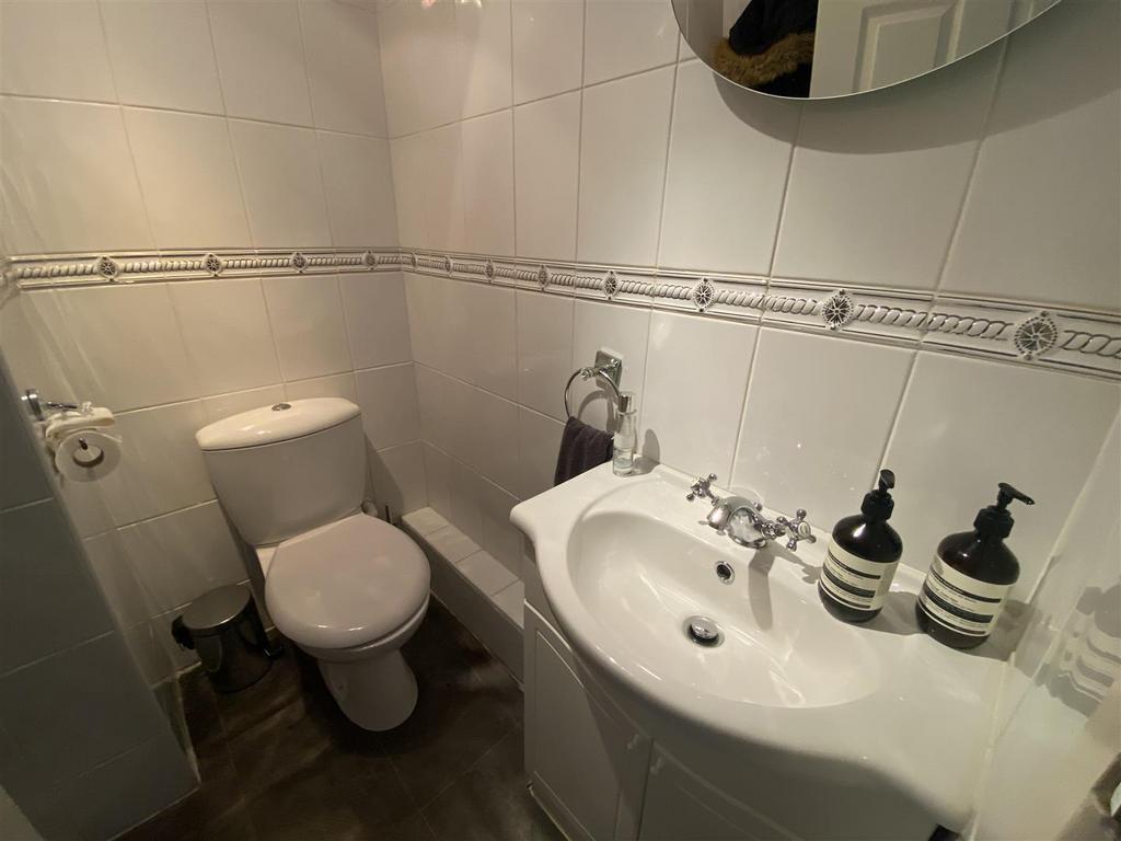 Cloakroom &amp; WC