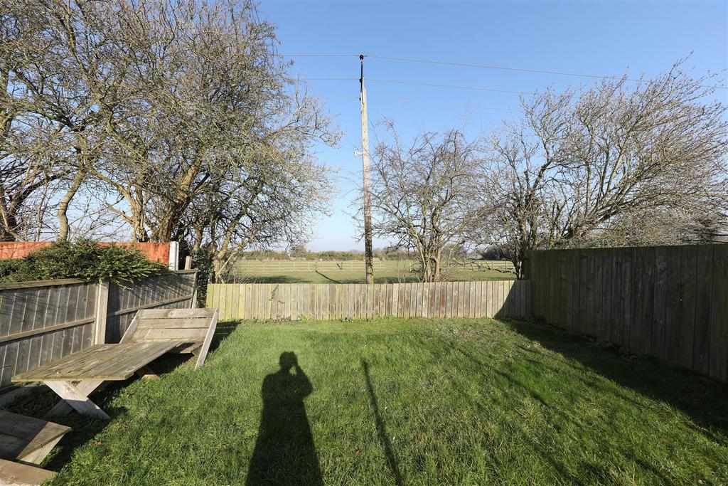 Ridgestone Avenue, Bilton, Hull 3 bed semidetached house for sale £