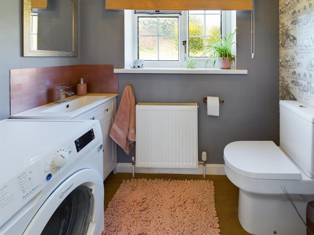 Cloakroom/Utility