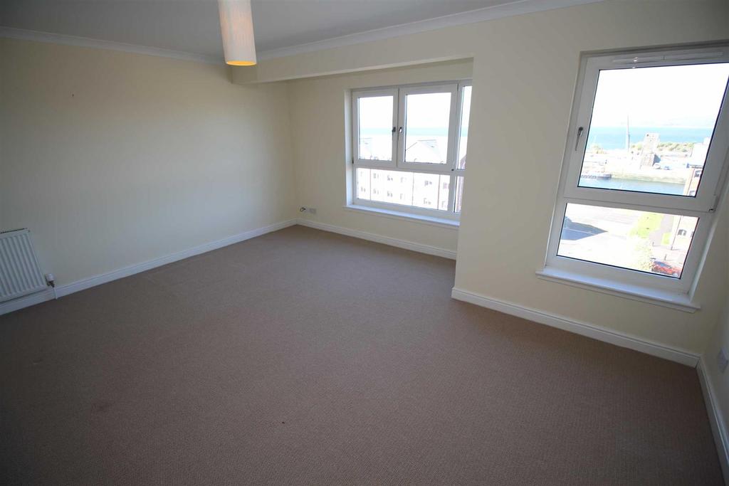 Kincaid Court Greenock 2 bed flat £625 pcm (£144 pw)