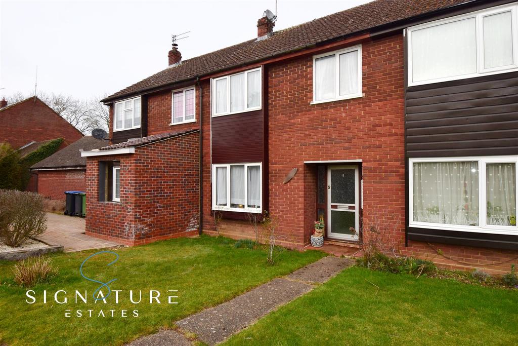 Eastnor, Bovingdon, Hemel Hempstead 3 bed terraced house £375,000