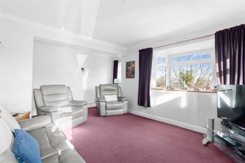 52 Pitchers Hill, Wickhamford, Evesham, WR11 7RT