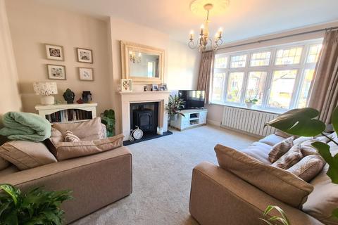 14 Westcroft Road, Carshalton, SM5 2TG